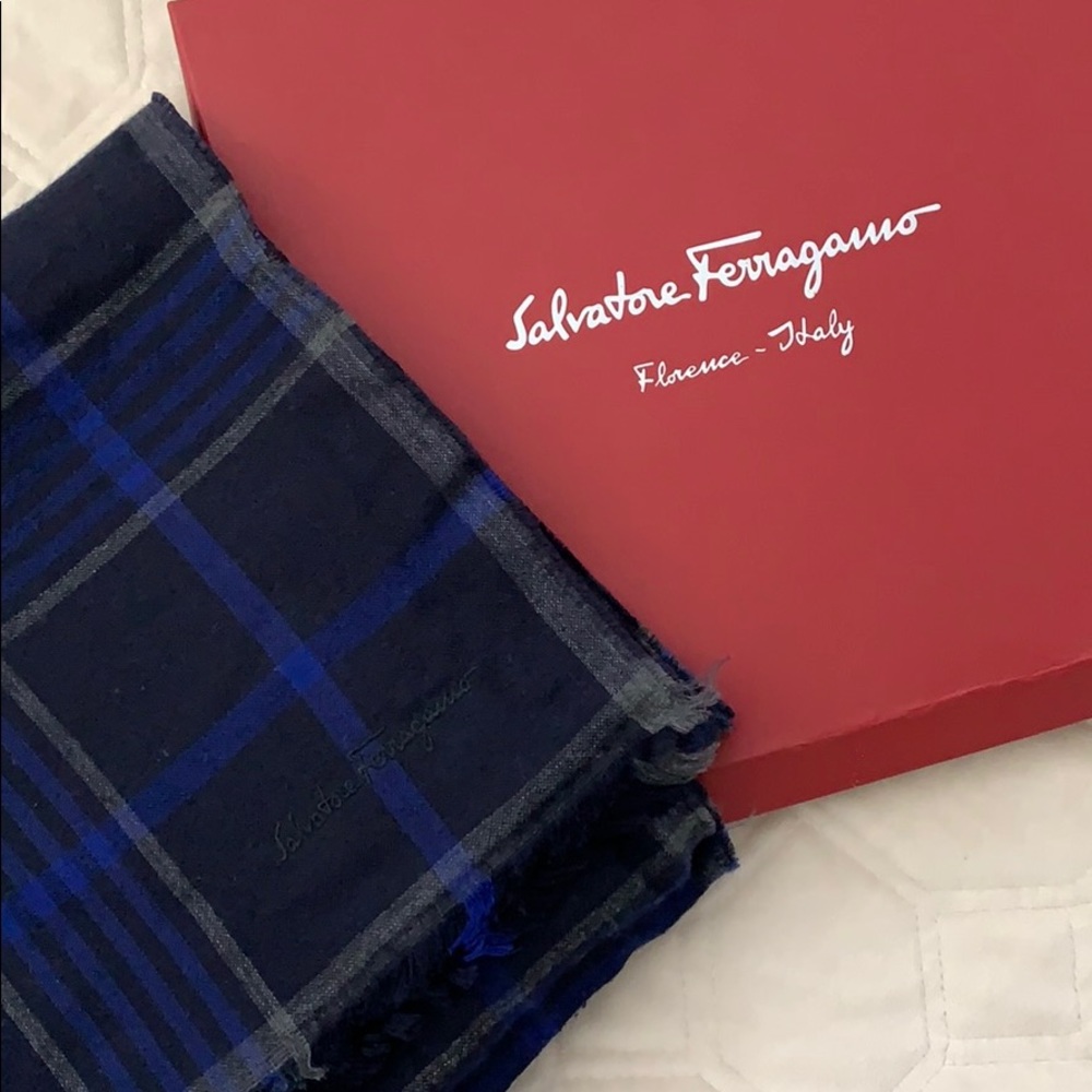 Salvatore Ferragamo wool scarf